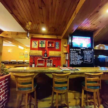 The Whispering Inn Resort And Bar Manali  Exterior photo