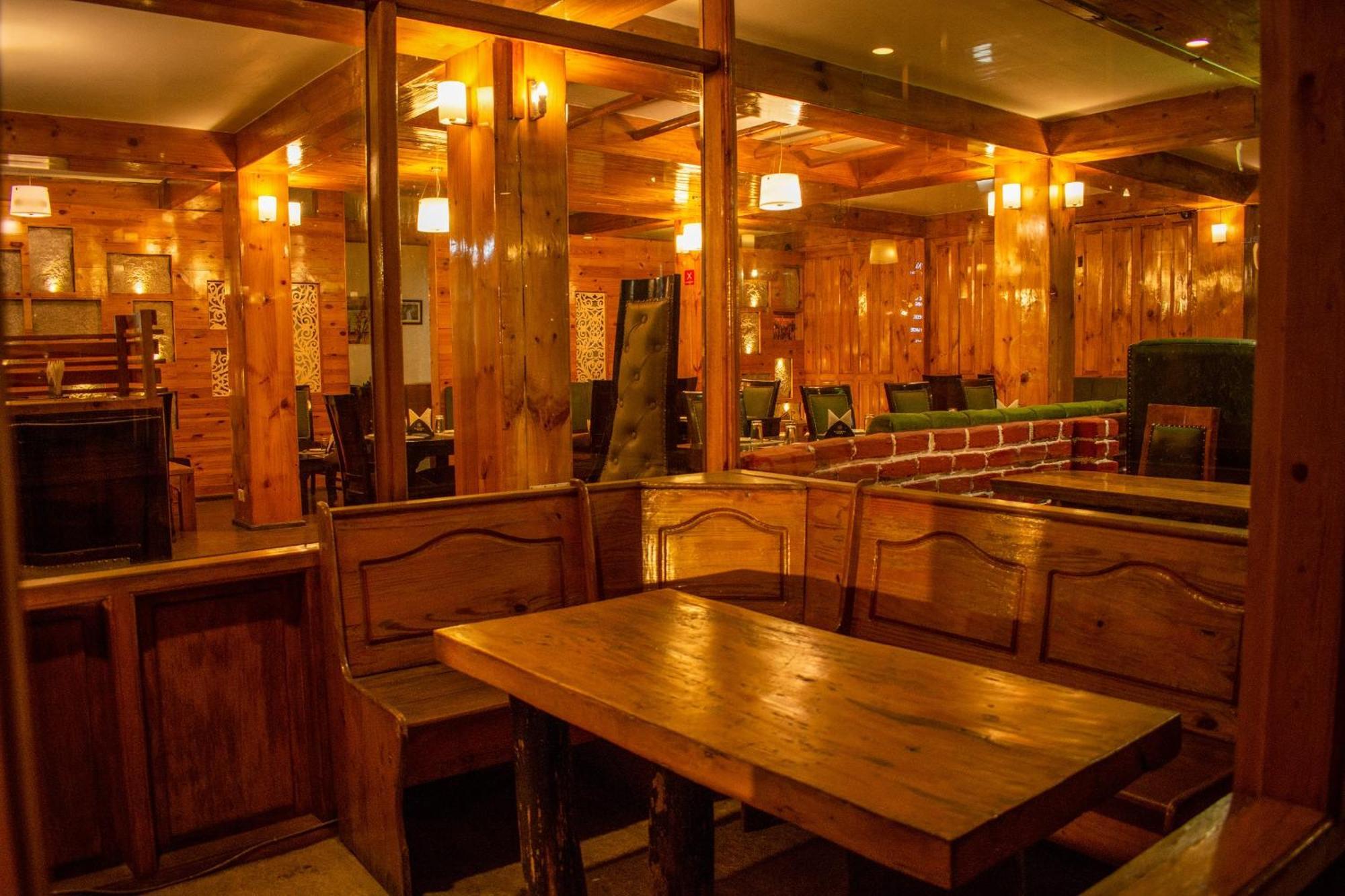 The Whispering Inn Resort And Bar Manali  Exterior photo